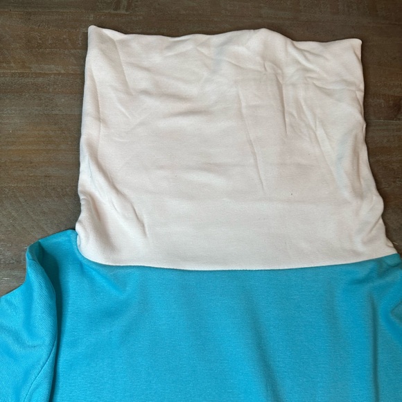 ⭐️SoFishie Aqua and white long sleeve cowl neck pullover top with button detail - Picture 4 of 4